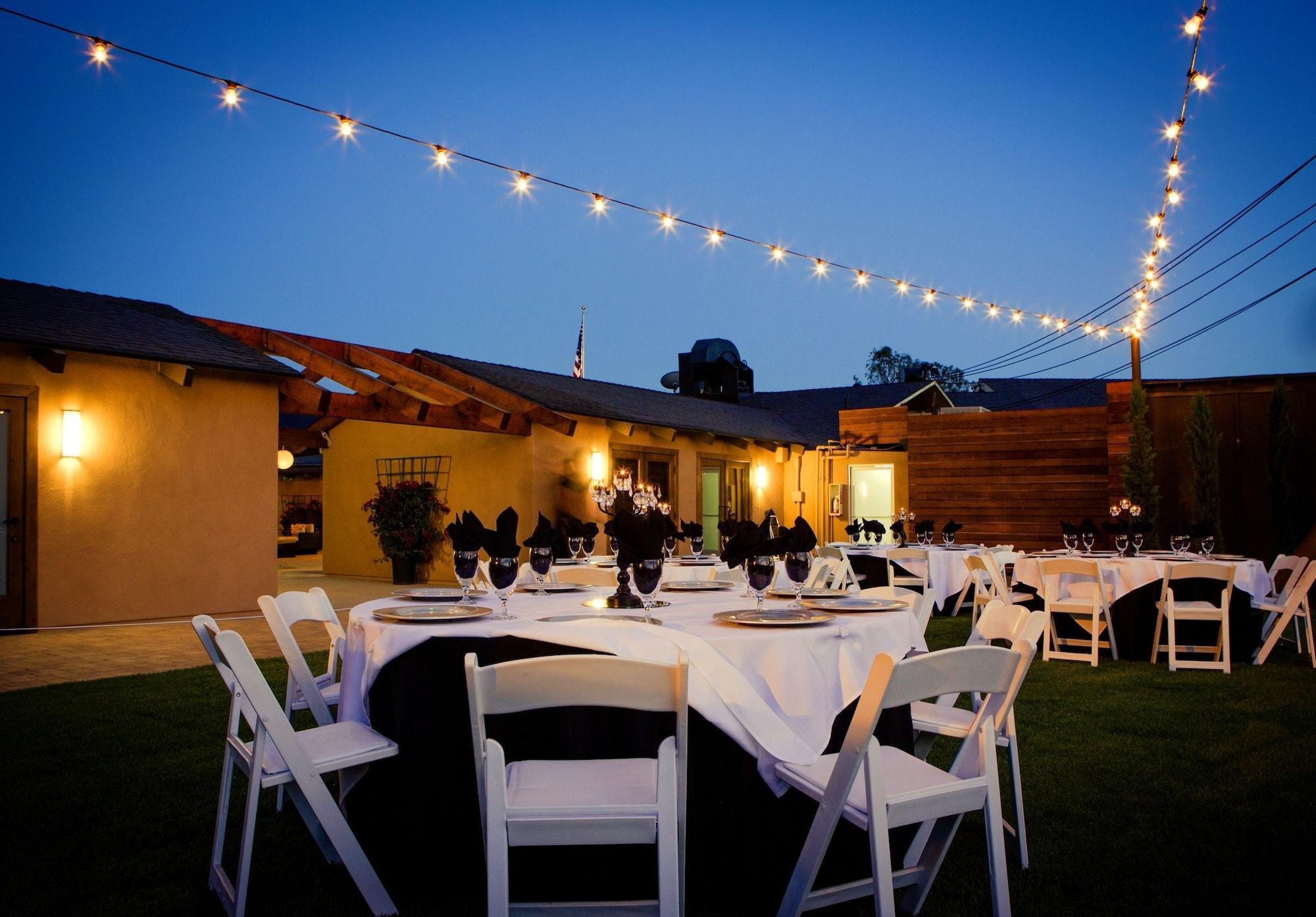 Carlton Oaks Lodge, Ascend Hotel Collection Santee Buitenkant foto