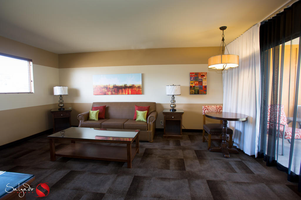 Carlton Oaks Lodge, Ascend Hotel Collection Santee Buitenkant foto